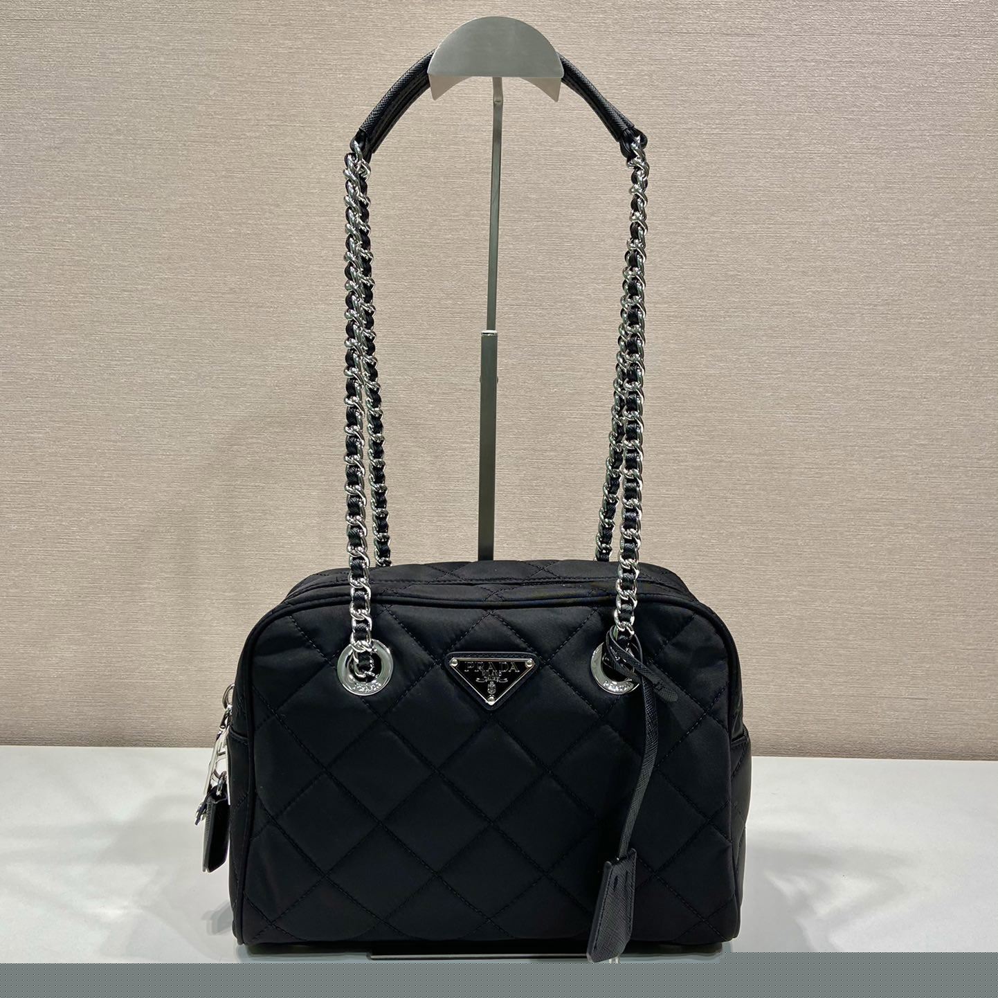 Pra*a top handle bags